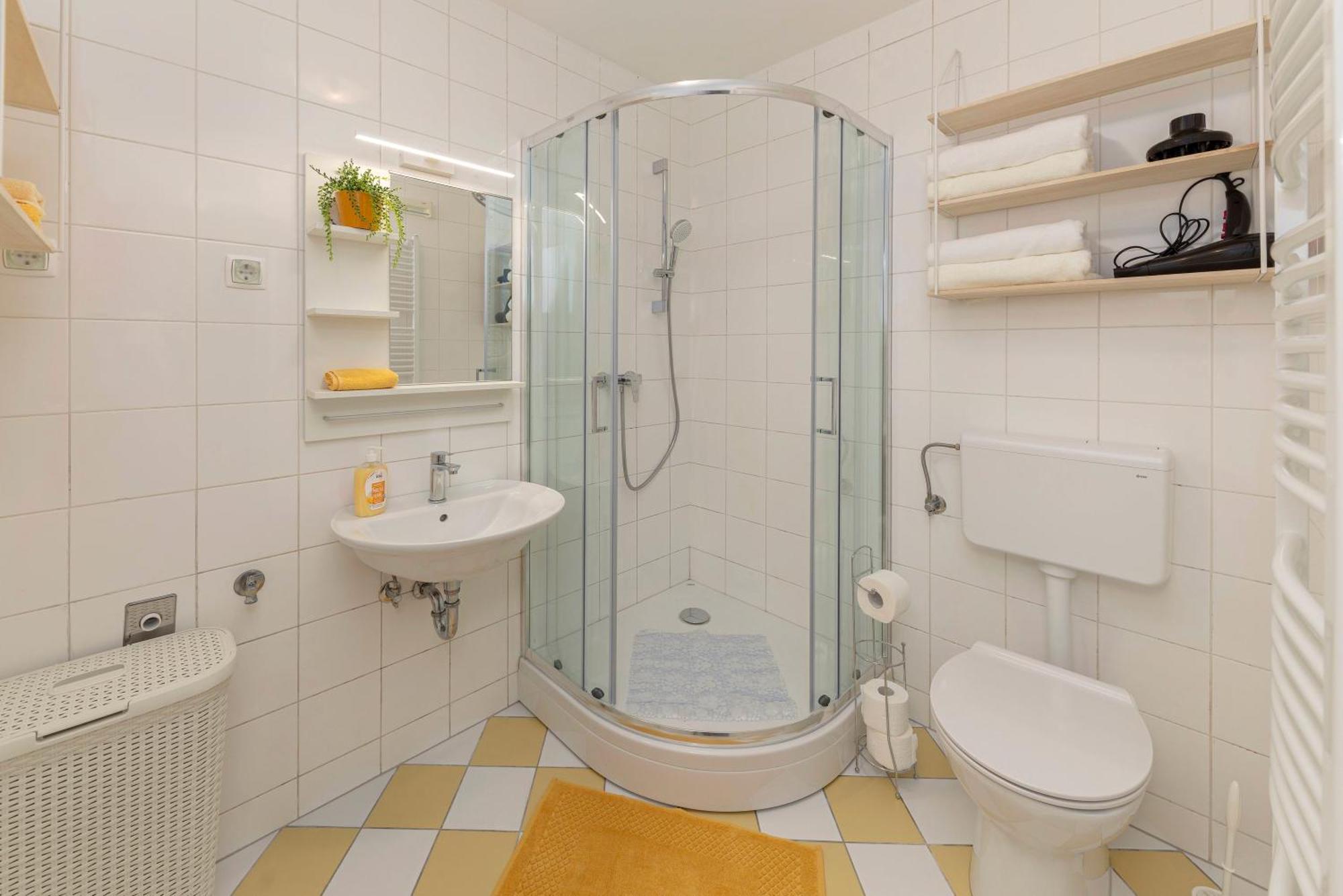 Cozy Garden Flat Apartment Любляна Екстериор снимка